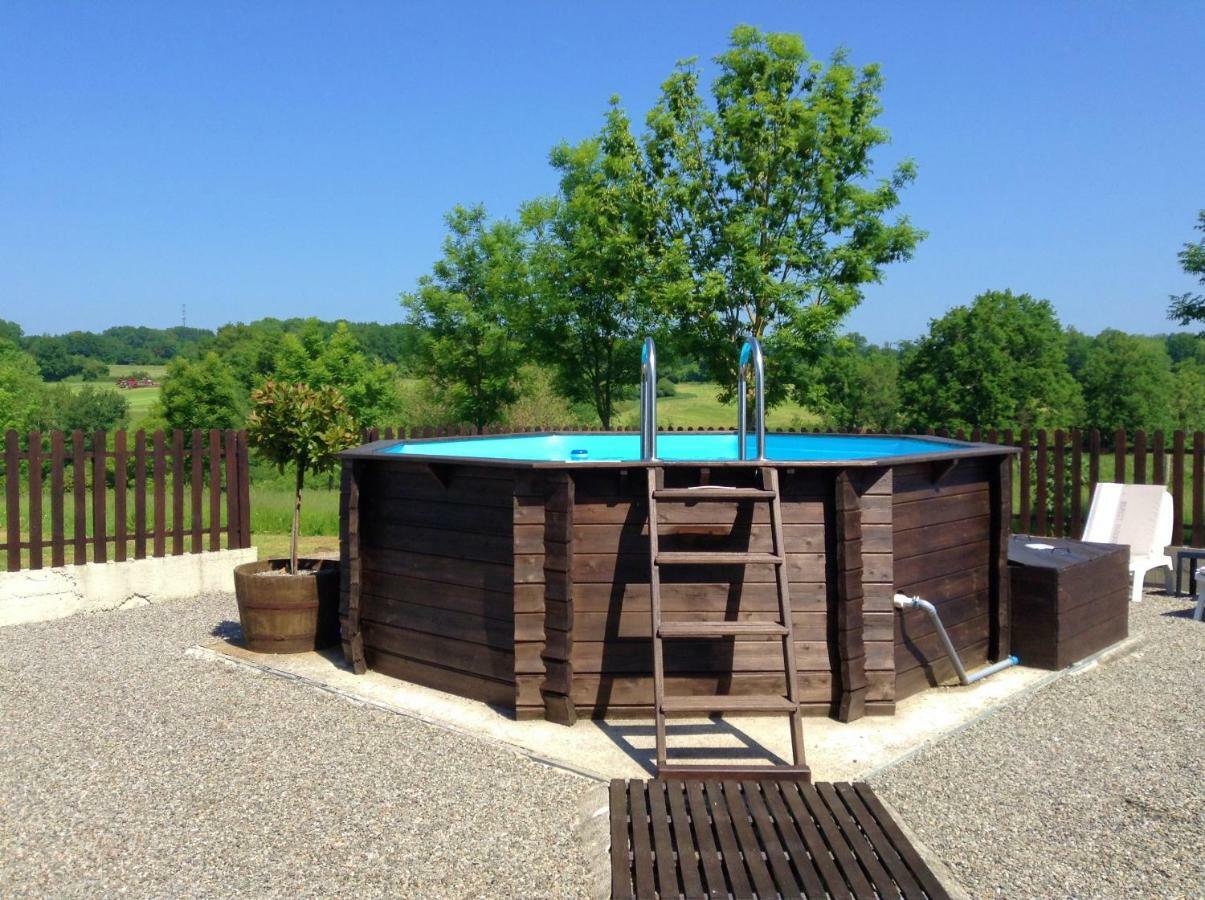 Exideuil-sur-Vienne Maison Loubignac At Les Vergnes Gites المظهر الخارجي الصورة