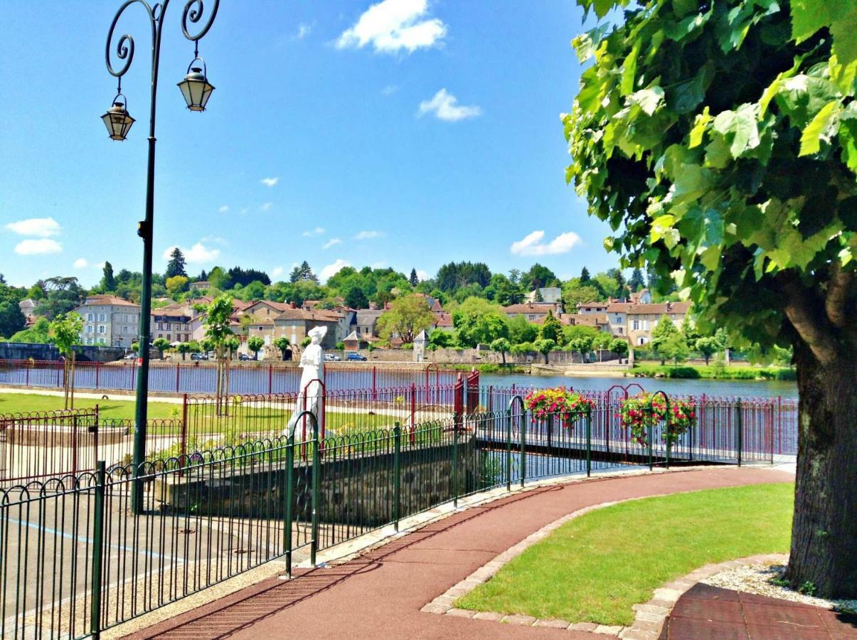 Exideuil-sur-Vienne Maison Loubignac At Les Vergnes Gites المظهر الخارجي الصورة